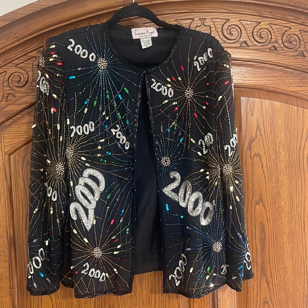 Laurence Kazar beautiful sequence top. Size Xl